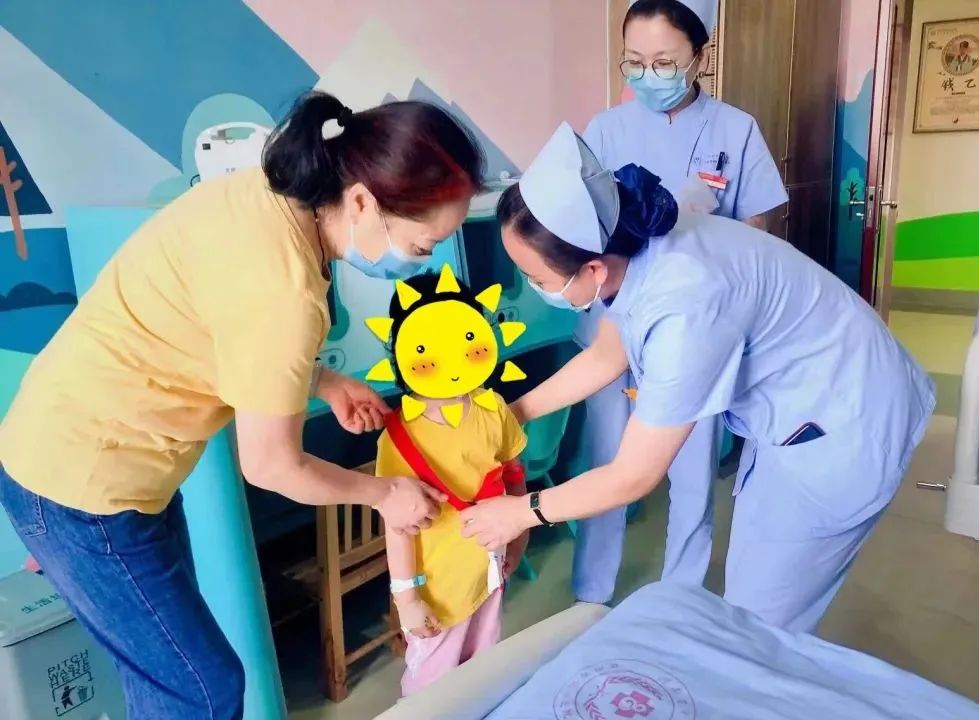 平凡的崗位，不平凡的事業(yè)——記兒科護(hù)士長(zhǎng)陳玲利