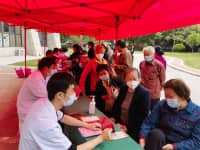 鄭西名醫(yī)、專家進(jìn)社區(qū)愛心義診，獻(xiàn)禮母親節(jié)！