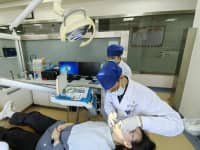 38歲女子矯正牙齒讓自己更美更健康，醫(yī)生：正畸無懼年齡！