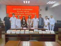 迎中秋 慶華誕 醫(yī)企共建｜我院與河南省電子音像出版社開展圖書捐贈(zèng)、愛心義診活動(dòng)
