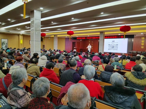 惠民進行時！鄭西專家以健康會友，現(xiàn)場解民憂！
